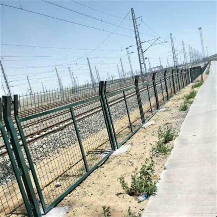 鐵路防護柵欄案例展示圖片3